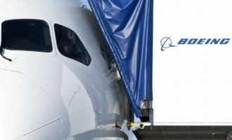 Boeing Halts Russian Titanium Purchases